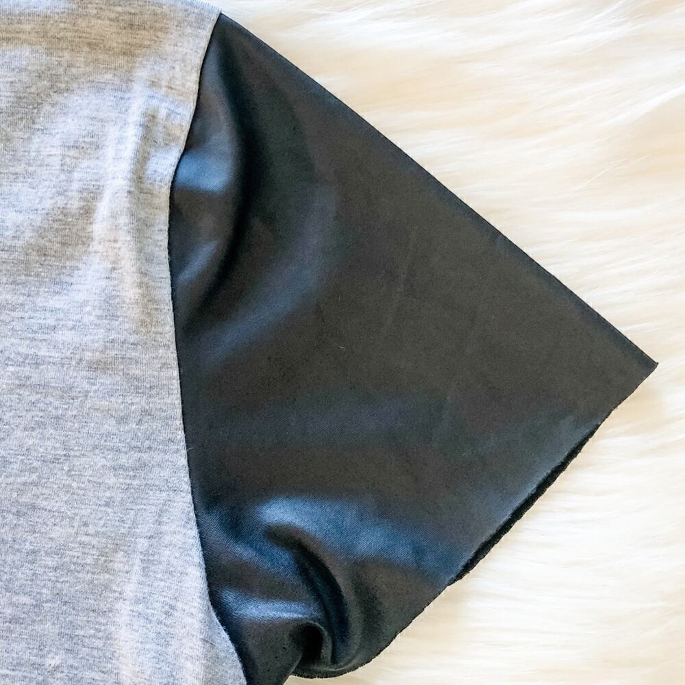 Jolie Gray Basic U-Neck Tee With Black Sleeves Womens‎ Size M - Picture 2 of 5